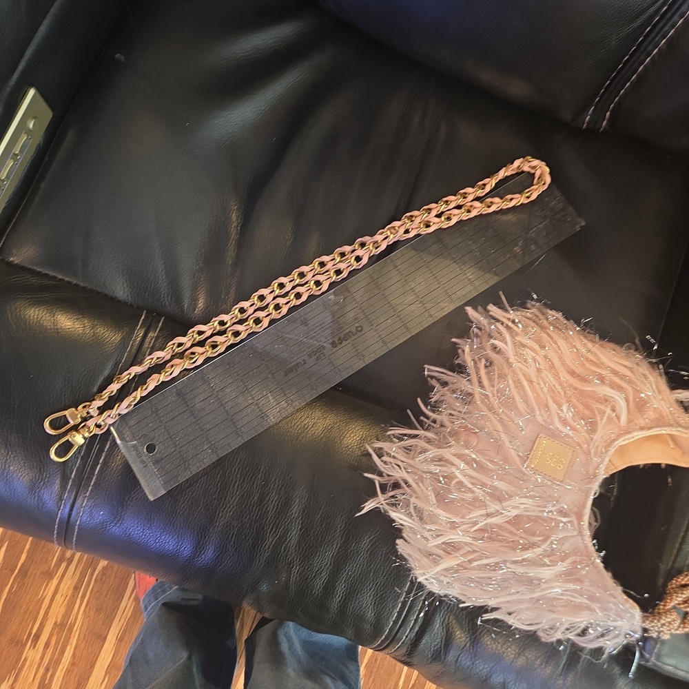 Kooreloo The Flamingo Fringe Braided Top-Handle Bag With Gold & Leather Chain - Picture 13 of 13